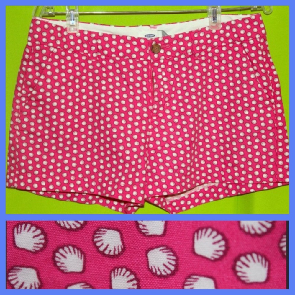 SALE! Preppy Summer Shorts, Shell Motif, EUC